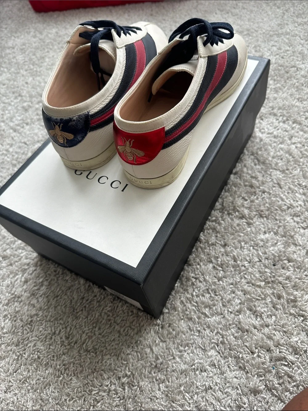 Gucci Men’s Cream Leather Sneakers with Black & Red Stripes